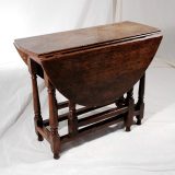 English Georgian Oak Gateleg Dropleaf Table